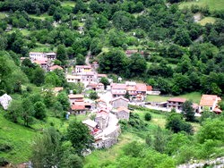 Caín village