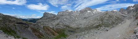 High Picos, west from Horcadina de Covarrobres (click for full size)